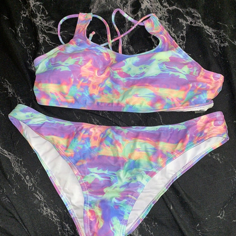 Tie-dye bathing suit set